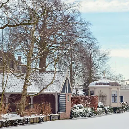 بيت للعطل Het Edamse Vissershuisje *